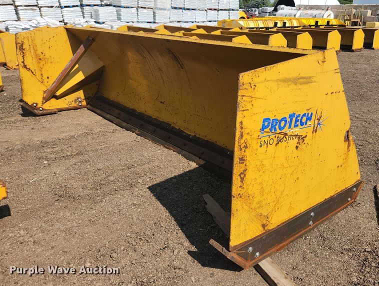 Pro-Tech  14' wide snow pusher - DS8867