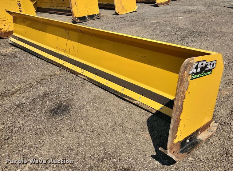 Express Steel XP30  18' W snow pusher - DS8891