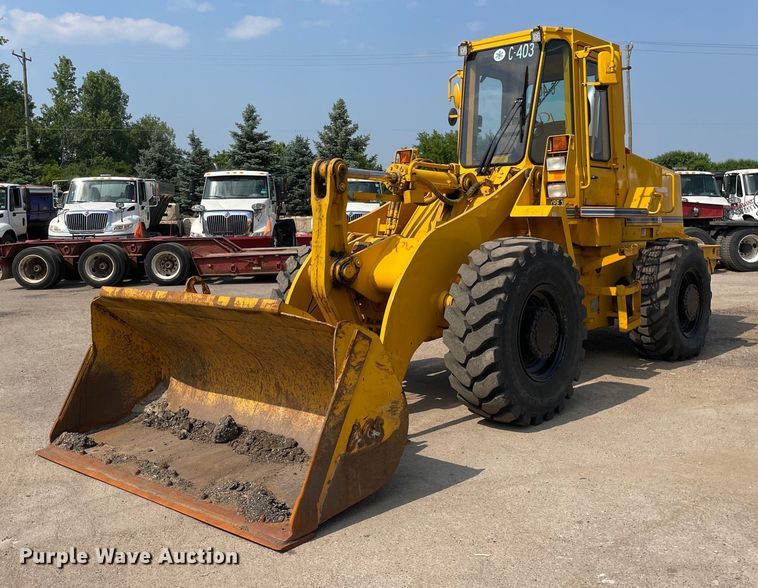 1994 Case 621B  wheel loader - DS8918