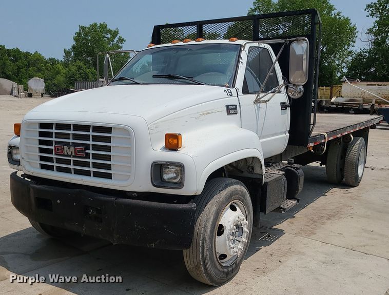 1997 GMC C5500  flatbed truck - LE9240
