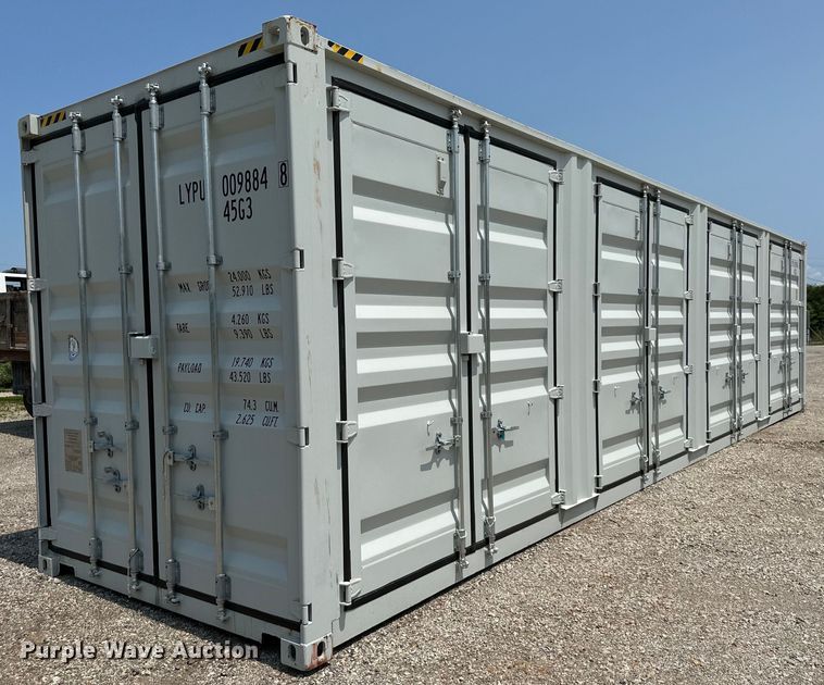 40'L shipping container - LN9248