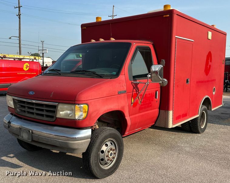 1994 Ford E350  box truck - LN9253