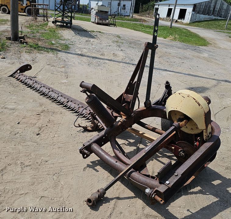 New Holland  sickle mower - MD9889