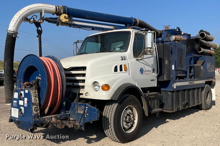 2003 Sterling L7500  vacuum truck - DL3800