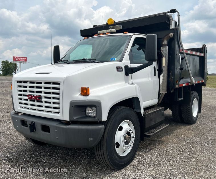 2007 GMC C7500  dump truck - KW9217