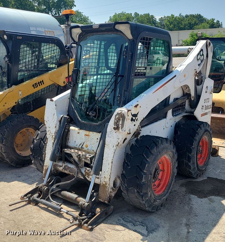 2013 Bobcat S770  skid steer loader - LE9154