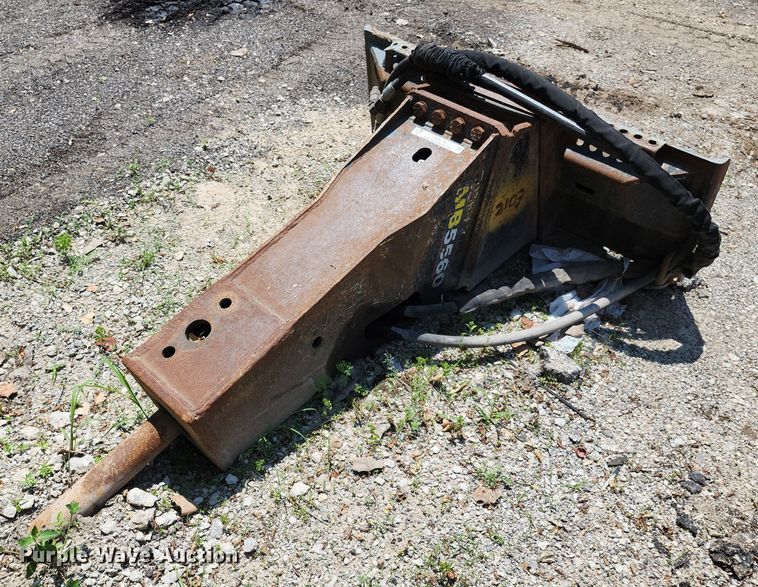Stanley MB5560  skid steer breaker - LE9178