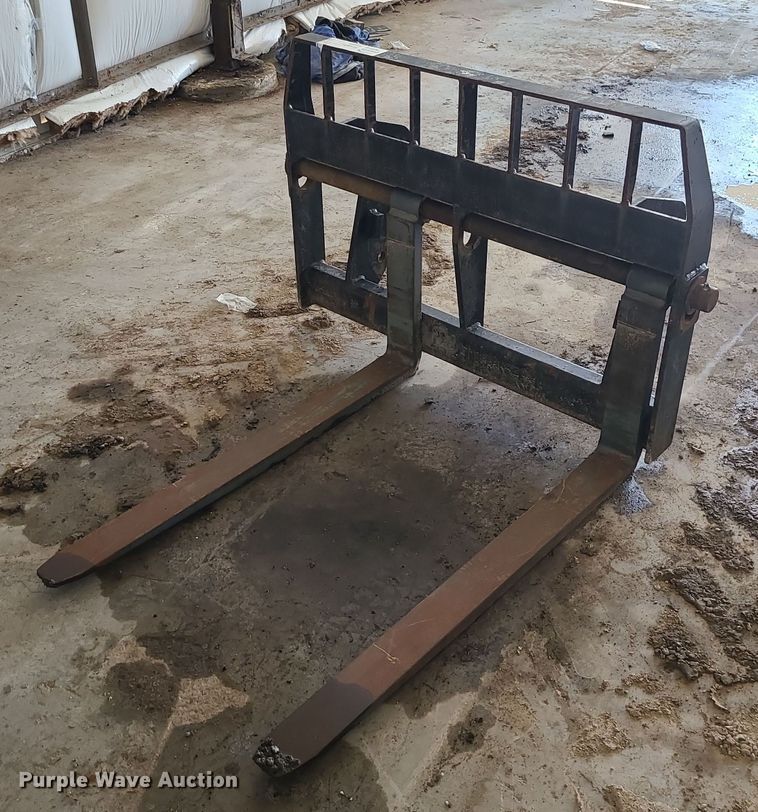 Bradco  47"L forks - LE9273