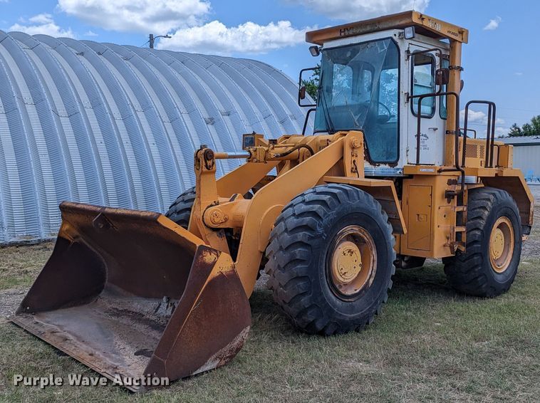 1993 Hyundai HL17  wheel loader - LM9819