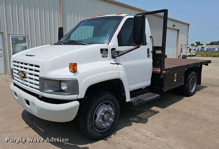 2006 GMC C4500  flatbed truck - MD9870