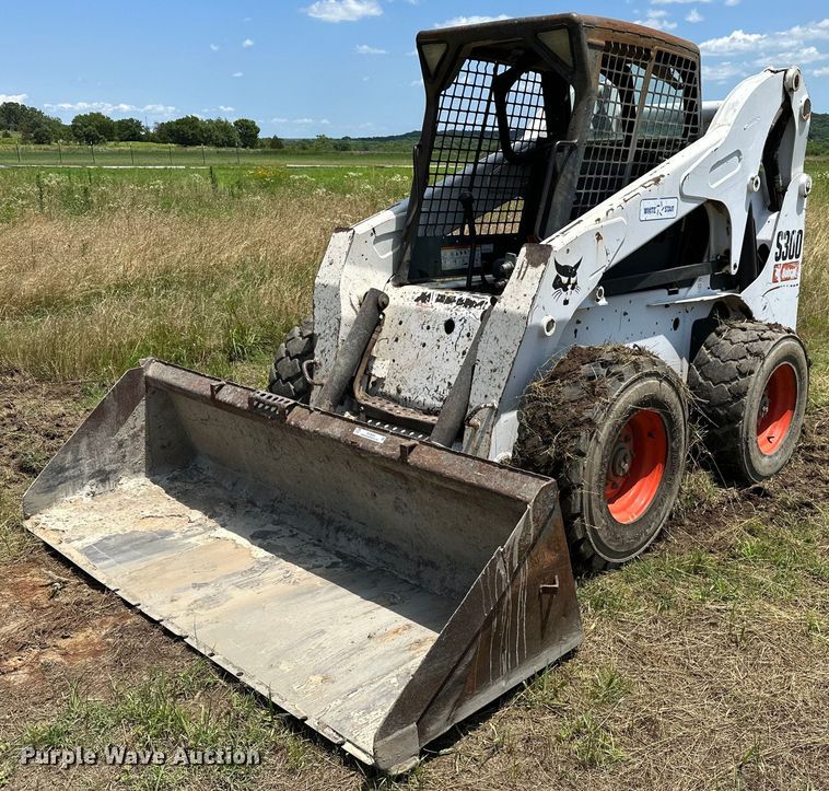 2006 Bobcat S300  skid steer loader - OC9024