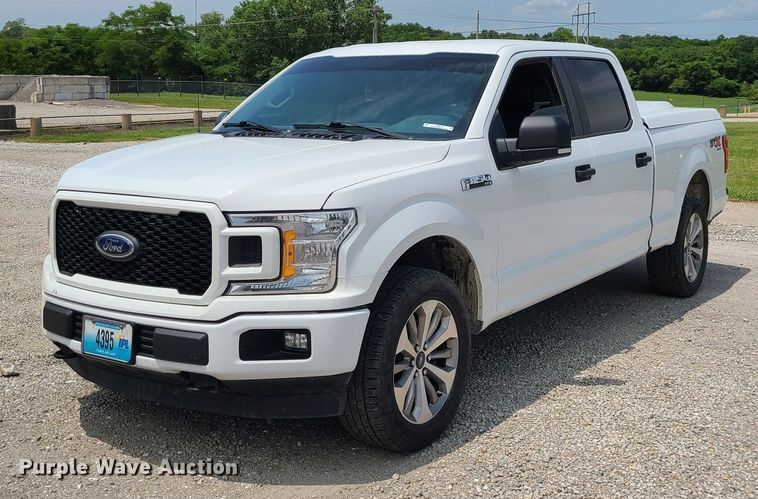2018 Ford F150  SuperCrew pickup truck - LE9216