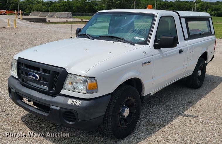 2011 Ford Ranger  pickup truck - LE9221