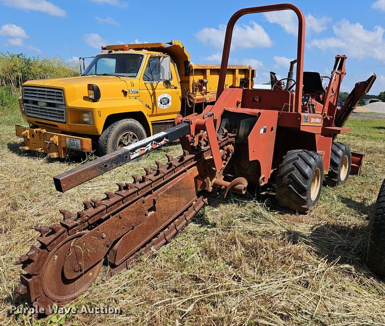 1988 Ditch Witch 4010  trencher - LW9720