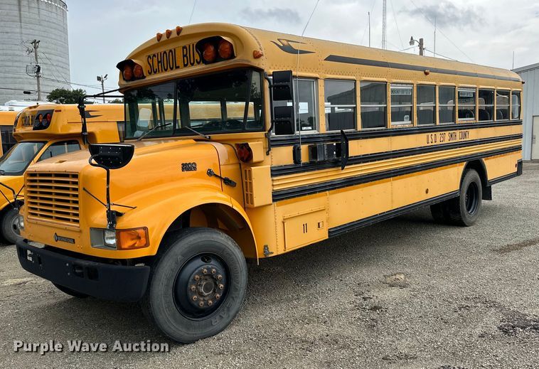 1996 International 3800  school bus - NP9787