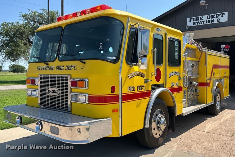 1992 E-One  pumper fire truck - NY9280