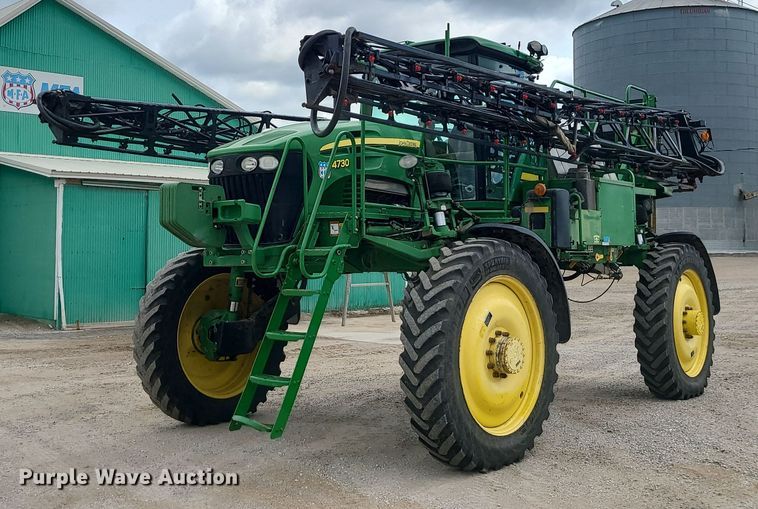 2012 John Deere 4730  sprayer - BR9807