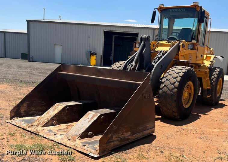 2004 Volvo L70E  wheel loader - DN4676