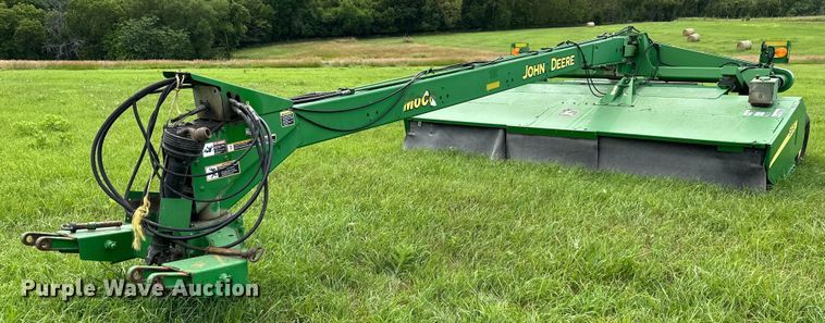 John Deere 956  swather / windrower - DO5147