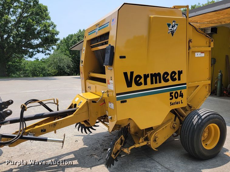 1998 Vermeer 504L  round baler - HY9029