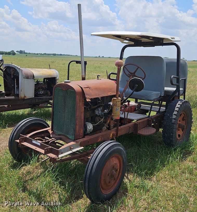 Shop built  tractor - LL9270