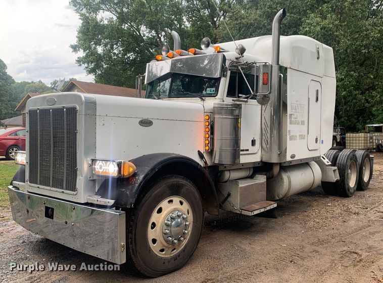 1994 Peterbilt 379  semi truck - LH9706