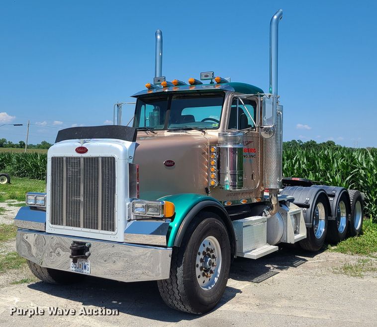 2001 Peterbilt 378  semi truck - MO9884