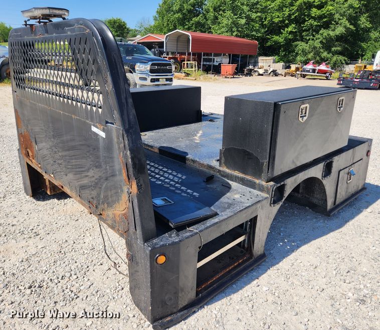 CM  utility bed - LX9674