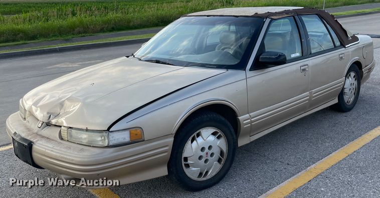 1995 Oldsmobile Cutlass Supreme - NB9078