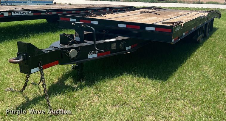 2004 Butler BT-3024-W  tilt deck equipment trailer - DN3080