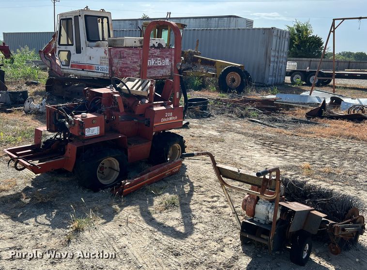Ditch Witch 350SX  cable plow - DN3109