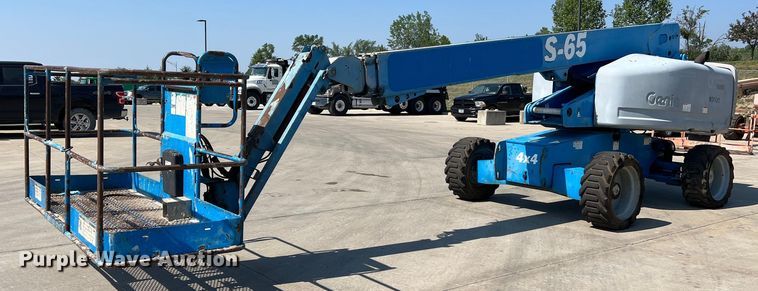 2008 Genie S-65  boom lift - II9242