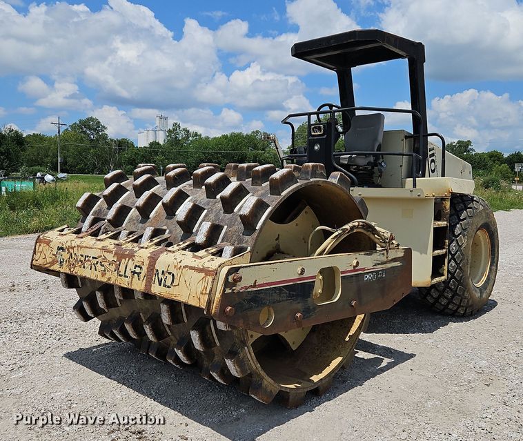 2000 Ingersoll Rand SD-110F  single drum vibratory roller - LM9067