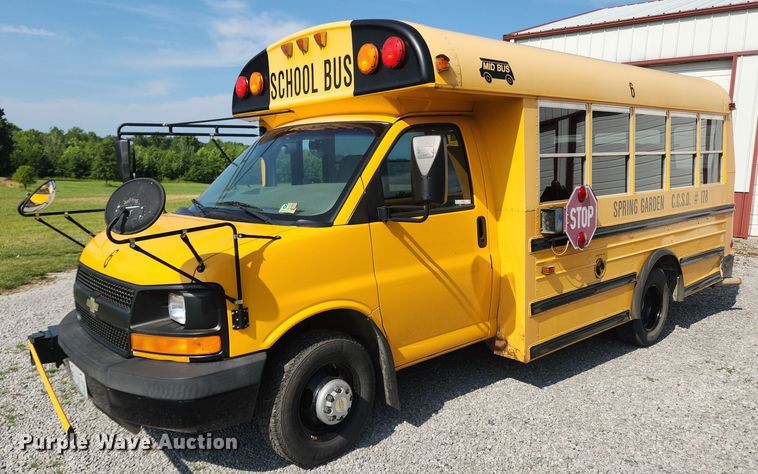 2003 Chevrolet Express G3500  school bus - OK9593