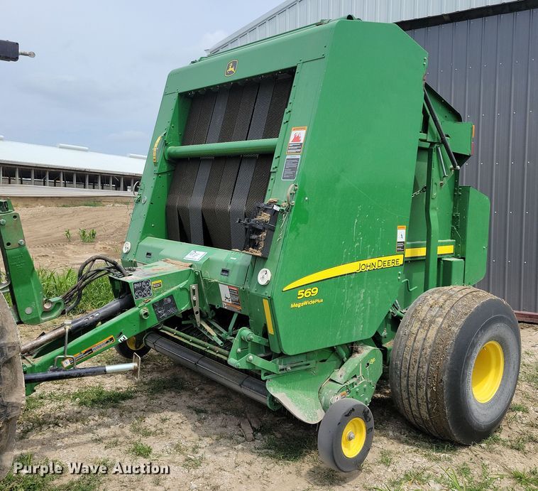 John Deere 569 Mega Wide Plus  round baler - DN4008