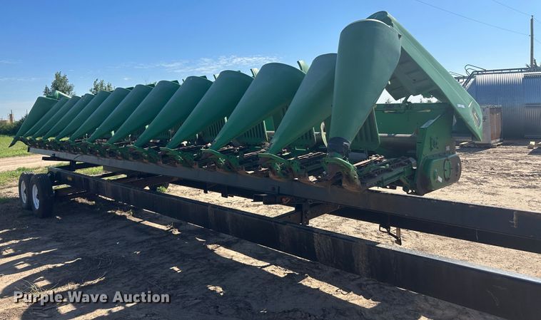 1998 John Deere 1293  corn head - NM9315