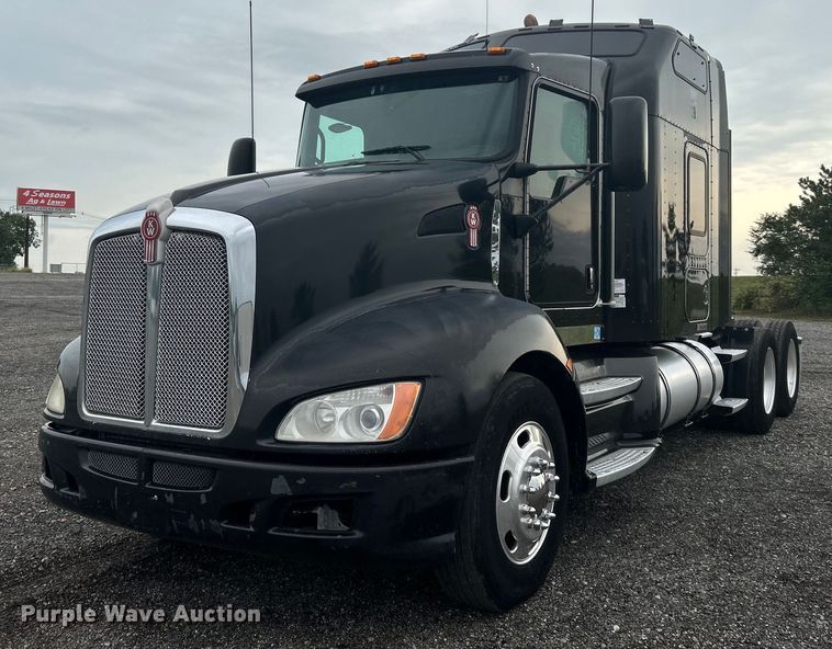 2008 Kenworth T660  semi truck - KW9181