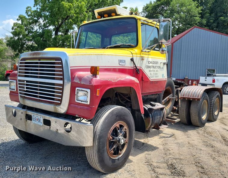 1978 Ford LT8000  semi truck - LS9565