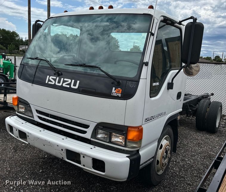 2002 Isuzu NPR HD  truck cab and chassis - NP9798