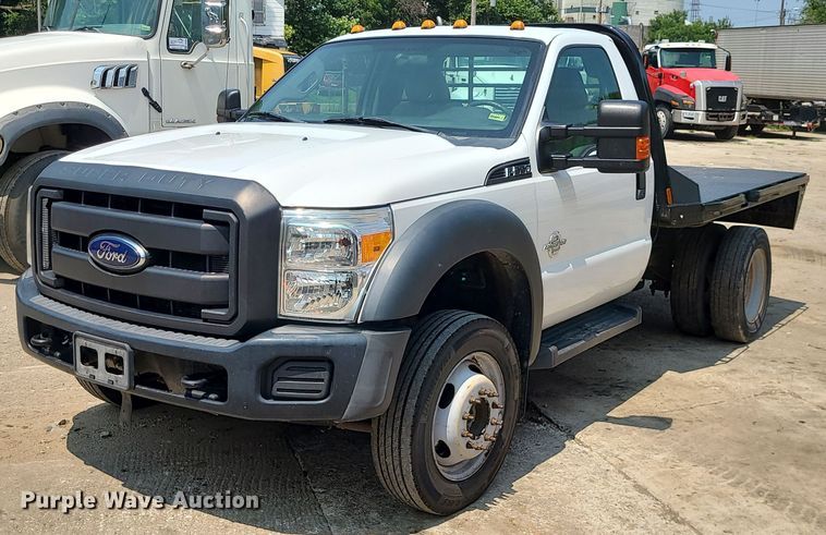 2015 Ford F550 Super Duty  flatbed truck - DC6005