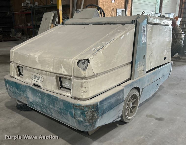 Tennant 355  sweeper - DI7920