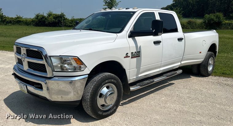 2016 Dodge Ram 3500HD  Crew Cab pickup truck - DQ0846
