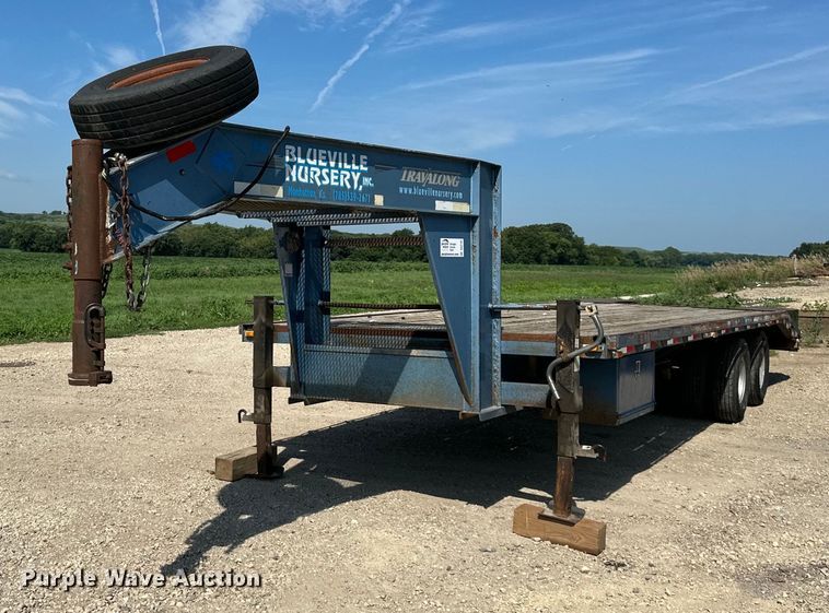 2002 Travalong  equipment trailer - DS2107