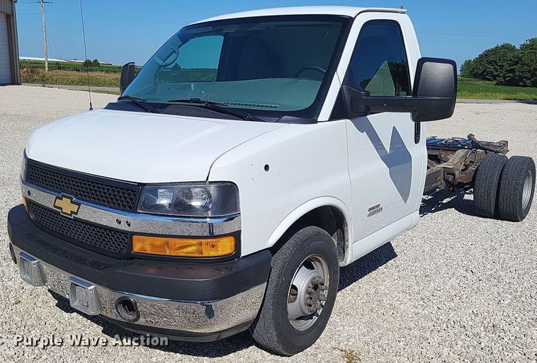 2014 Chevrolet Express G4500  van cab and chassis - LS9589