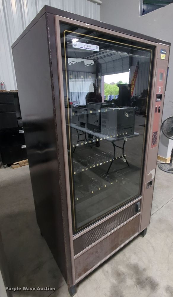 Polyvend  vending machine - MY9804