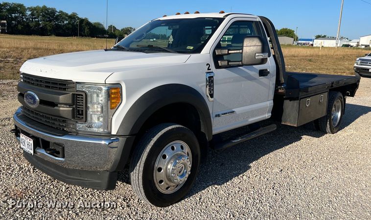 2017 Ford F450 Super Duty XL  flatbed truck - NA9011