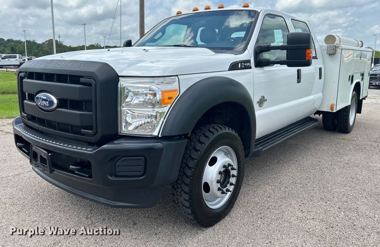 2011 Ford F550 Super Duty  Crew Cab utility / service truck - DI7913