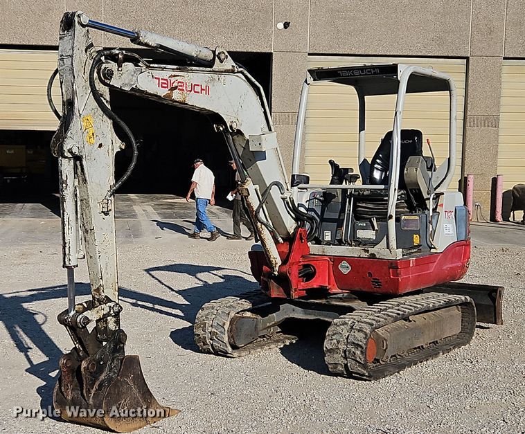 2013 Takeuchi TB235  mini excavator - DQ1799