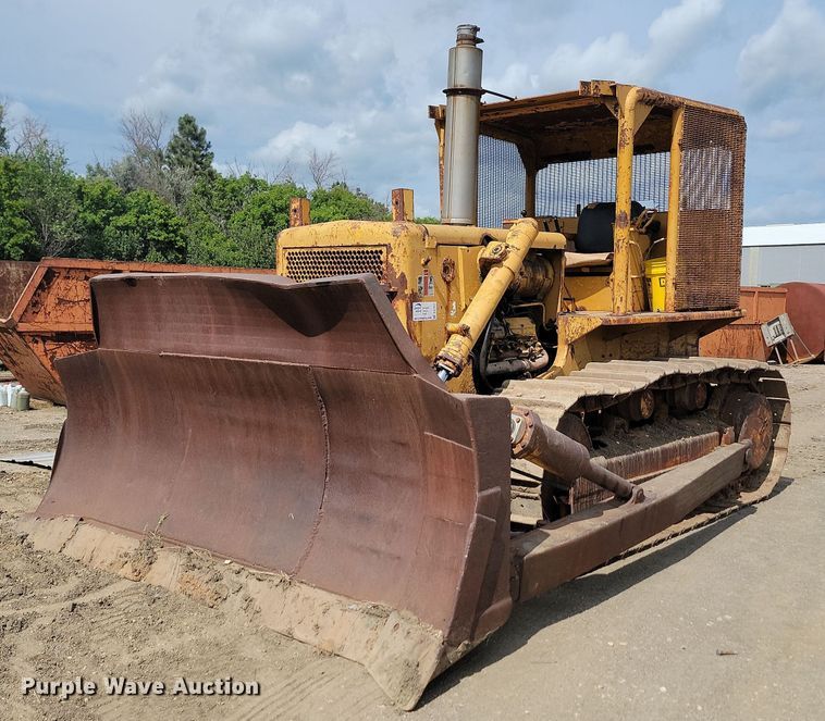 International TD 20C PS  dozer - DQ7477
