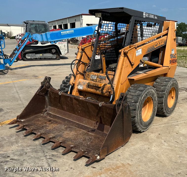 2001 Case 1845C  skid steer loader - DS2073